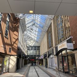 Gunwharf Quays - Shopping