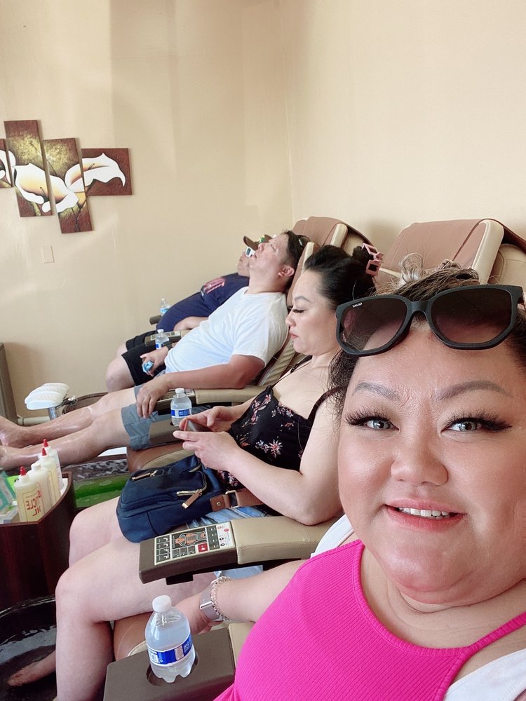 DIAMOND NAIL Updated October 2024 48 Photos & 16 Reviews 9445 E