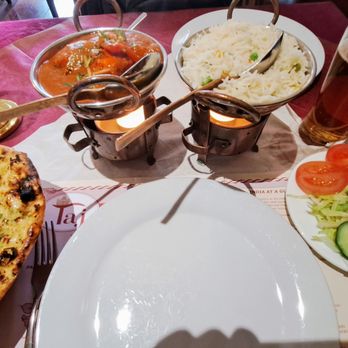 Taj - Durchschnittlich: Chicken Tikka Massala. Sehr gut: Garlic Naan. - Indian Near Me - Amsterdam, New Hampshire Taj - Durchschnittlich: Chicken Tikka Massala. Sehr gut: Garlic Naan. - Indian Near Me - Amsterdam, New Hampshire