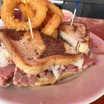 Finnegan's Way - Reuben- amazing so moist!! So tasty - best in town - Sports Bars Near Me - Miami Beach, Florida Finnegan's Way - Reuben- amazing so moist!! So tasty - best in town - Sports Bars Near Me - Miami Beach, Florida