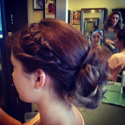 Artisan Salon