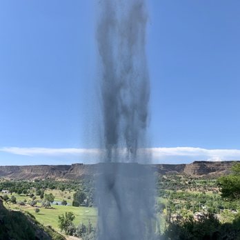 Perrine Coulee Falls - View from behind the waterfall - Hiking Near Me - Twin Falls, Idaho Perrine Coulee Falls - View from behind the waterfall - Hiking Near Me - Twin Falls, Idaho
