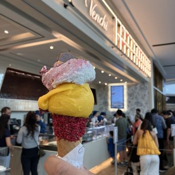 Venchi - Gelato Near Me - Santa Clara, California