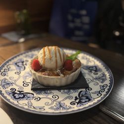 Peach Melba cobbler