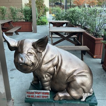 Roadside BBQ - Outdoor seating - Barbeque Near Me - San Rafael, California Roadside BBQ - Outdoor seating - Barbeque Near Me - San Rafael, California