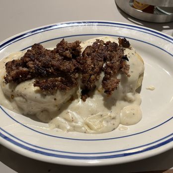 Beau's Tiny Diner - I had the biscuit and gravy with sausage. It's so delicious. - Diners Near Me - San Antonio, Texas