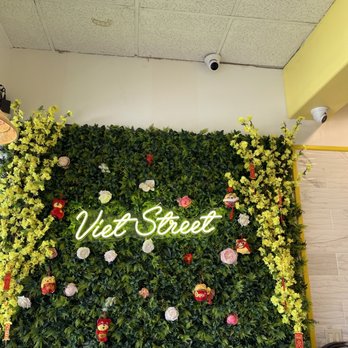 Viet Street - Cute Wall Photo Spot! - Bubble Tea Near Me - Houston, Texas Viet Street - Cute Wall Photo Spot! - Bubble Tea Near Me - Houston, Texas