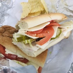 BD Food & Deli - Turkey sub is very fresh on good bread and reasonably priced