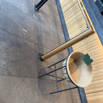 Starbucks - Garbage on the floor - Coffee & Tea Near Me - Princeton, West Virginia