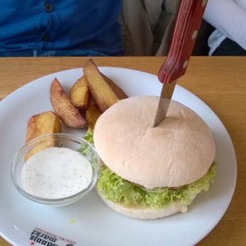 Johannismarkt - Der Dolch gehört dazu! - Burgers Near Me - Holzminden, NI