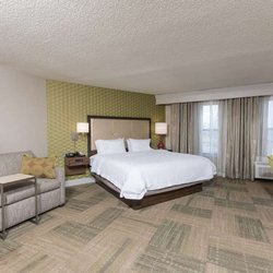 Hampton Inn Mt. Pleasant - Guest room