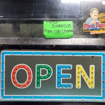 Taqueria Los Perez - Food Trucks Near Me - Corona, California