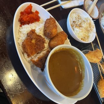 Koromo - Chicken and Seafood Fry Curry - Japanese Near Me - Aiea, Hawaii Koromo - Chicken and Seafood Fry Curry - Japanese Near Me - Aiea, Hawaii