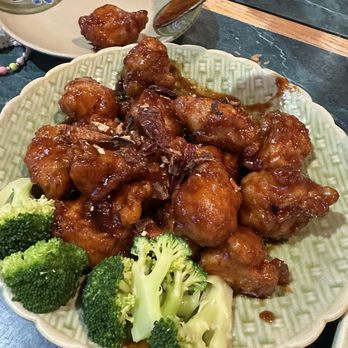 Li Wah Restaurant - This was either Orange Chicken or General Gau (?) both looked and tasted similar - Chinese Near Me - Colebrook, New Hampshire Li Wah Restaurant - This was either Orange Chicken or General Gau (?) both looked and tasted similar - Chinese Near Me - Colebrook, New Hampshire