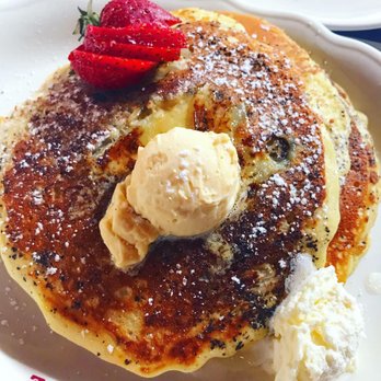 The Art Cliff Diner - Coconut Banana Pancakes - Diners Near Me - Vineyard Haven, Massachusetts