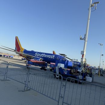 Long Beach Airport - LGB - Airports Near Me - Long Beach, California