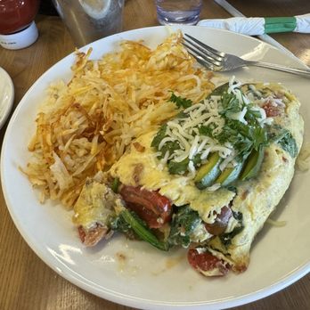 Flips Pancake House - BLT Avocado Omelette! - Burgers Near Me - Bettendorf, Iowa