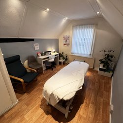 Everybody Health Richmond - Treatment room within Sporting Feet in Richmond.