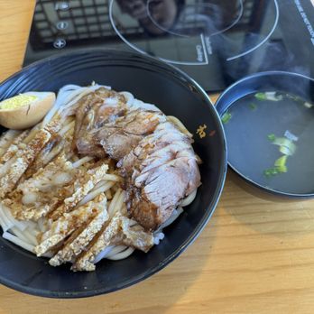 HeJi Gui Lin Rice Noodle - Beef and Pork Rice Noodle - Noodles Near Me - Rowland Heights, California