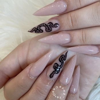 Lee Vista Nails & Spa - Nail Salons Near Me - San Antonio, Texas