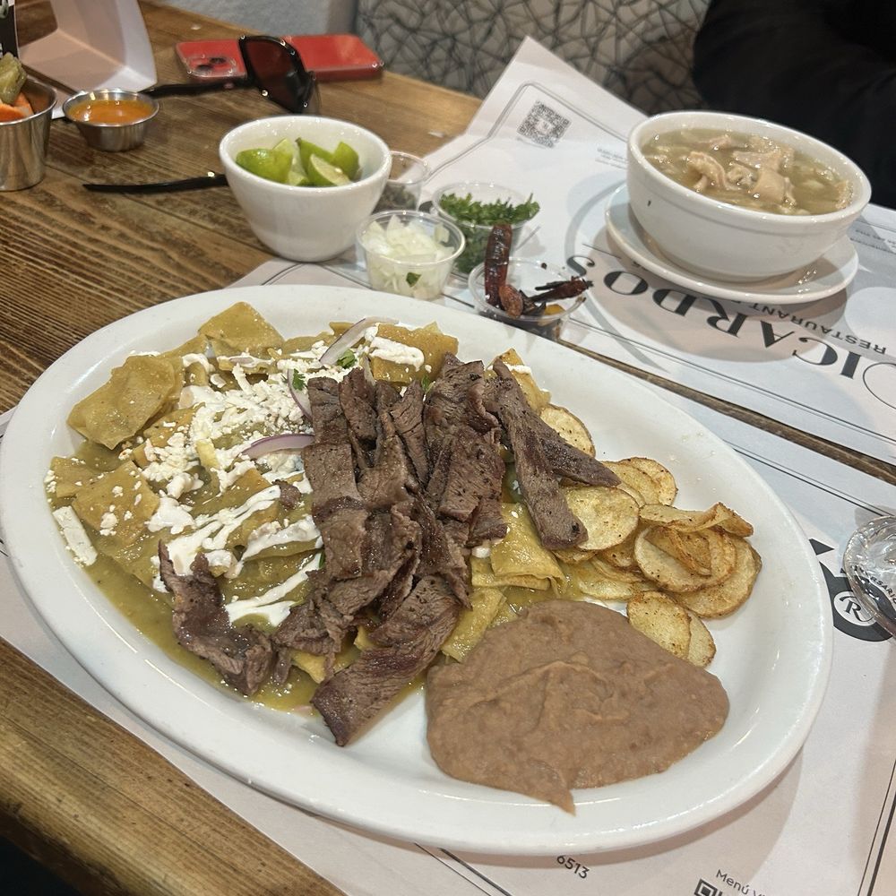 Ricardo's Gabilondo - Chilaquiles con carne asada - Mexican Near Me - Tijuana, BCN Ricardo's Gabilondo - Chilaquiles con carne asada - Mexican Near Me - Tijuana, BCN