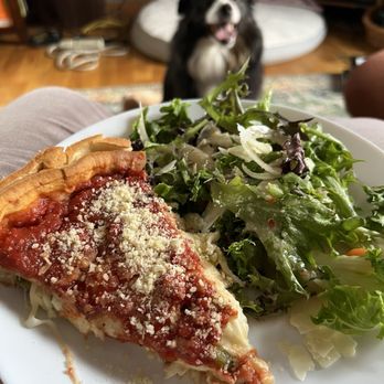 Giordano's - Deep Dish Pizza and Giordanos Salad - Pizza Near Me - Chicago, Illinois
