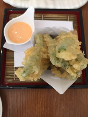 Pham Sushi by null