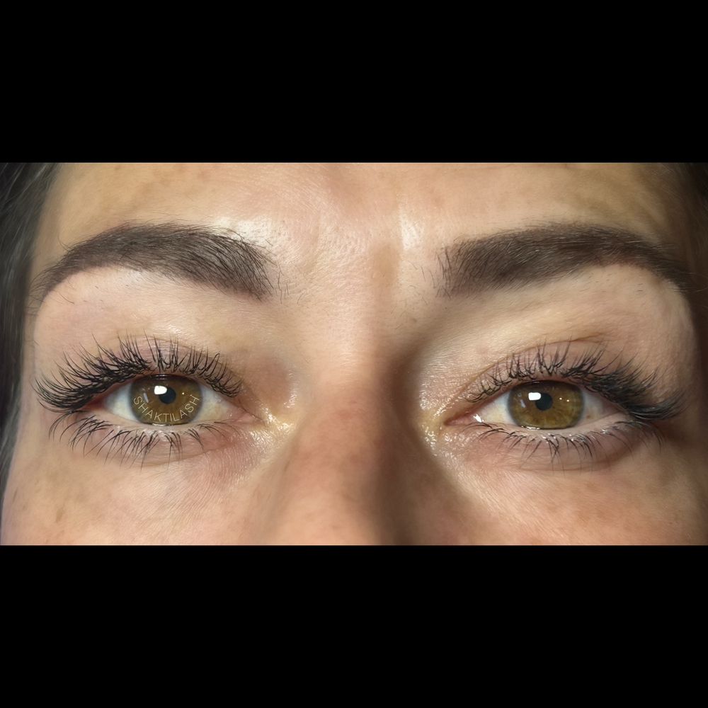 Shakti Lash Studio Logo