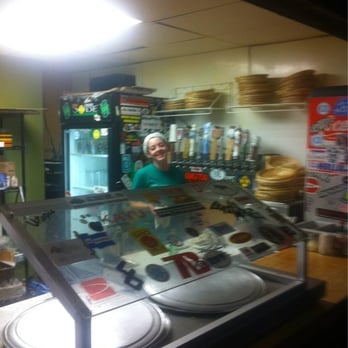 Powder Hound Pizza - Pizza Near Me - Sandpoint, Idaho