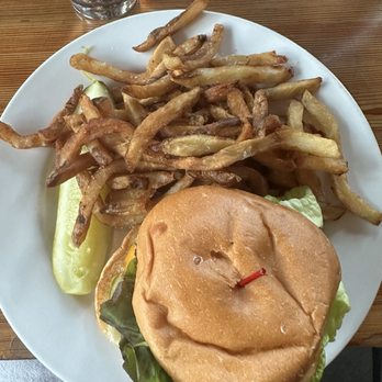Burger Up - New American Near Me - Nashville, Tennessee