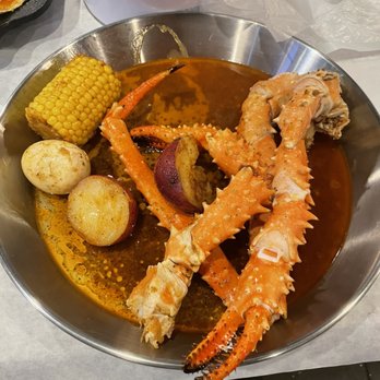 Storming Crab-Madison - King Crab - Seafood Near Me - Madison, Tennessee