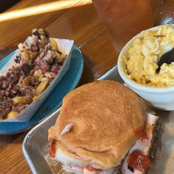 Ringo's BBQ and Burgers - Turkey Sandwich with 4. Cup of Mac and Cheese