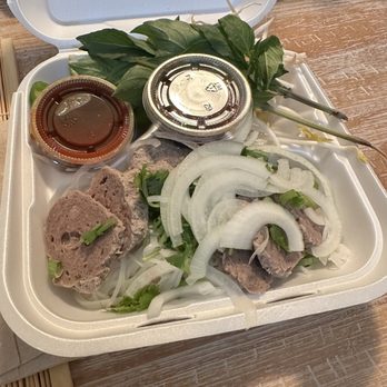Saigon Bistro - Vietnamese Near Me - Aurora, Colorado