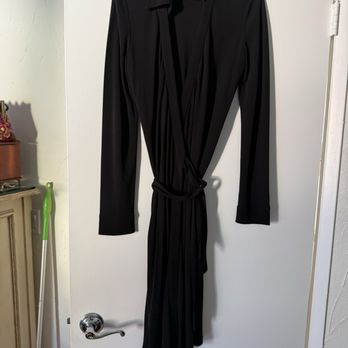 My Sister's Closet - Gorgeous draped wrap dress - Women's Clothing Near Me - Newport Beach, California My Sister's Closet - Gorgeous draped wrap dress - Women's Clothing Near Me - Newport Beach, California