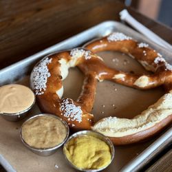 Jeremiah's Restaurant & Tavern - Pretzel