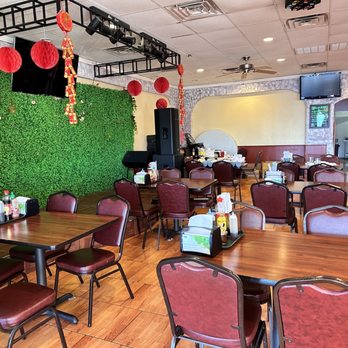 Phuong Nam Restaurant - tables and chairs in a restaurant - Vietnamese Near Me - Garland, Texas