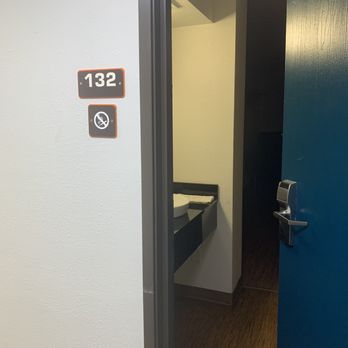 Motel 6 - Door was open! - Hotels Near Me - York, Nebraska