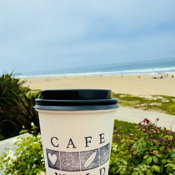 Cafe Wild - La Colombe Fresh brewed Coffee in the wild (manhattan beach strand) - Breakfast & Brunch Near Me - Manhattan Beach, California