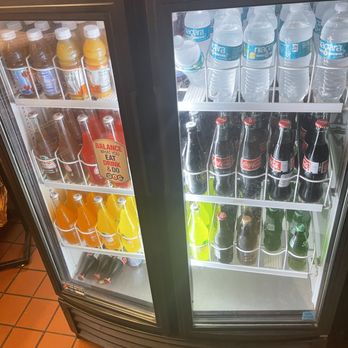 Elwood's Shack - They got the drinks - Barbeque Near Me - Memphis, Tennessee