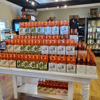 Cidrerie Milton - Boutique - Cideries Near Me - Sainte-Cécile-de-Milton, Quebec Cidrerie Milton - Boutique - Cideries Near Me - Sainte-Cécile-de-Milton, Quebec