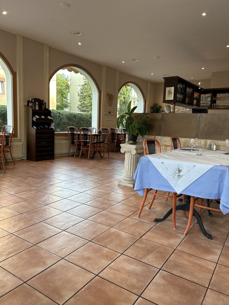 Nikos - Griechische Taverne