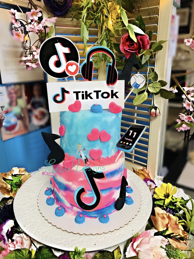 EDIBLE DESIGNS BY MARY 3D CAKES Updated September 2024 91 Photos