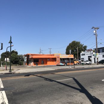Tacos Sinaloa - outside view - Food Trucks Near Me - Oakland, California Tacos Sinaloa - outside view - Food Trucks Near Me - Oakland, California