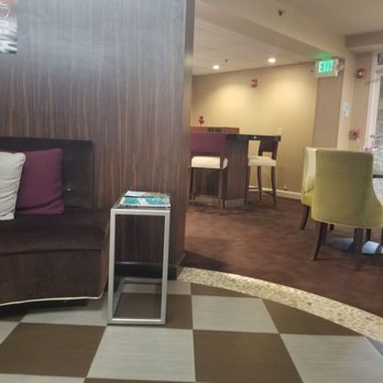 Holiday Inn Express Hampton - Coliseum Central - Hotels Near Me - Hampton, Virginia