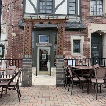 Evolet Eve & Cora Coffee - Wine Bars Near Me - Warrenville, Illinois Evolet Eve & Cora Coffee - Wine Bars Near Me - Warrenville, Illinois