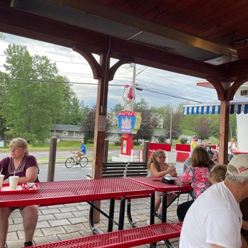 Martha's Dandee Creme - outdoor dining area - Ice Cream & Frozen Yogurt Near Me - Queensbury, New York Martha's Dandee Creme - outdoor dining area - Ice Cream & Frozen Yogurt Near Me - Queensbury, New York