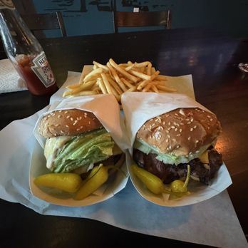 Butter's Burgers - Burgers Near Me - Napa, California