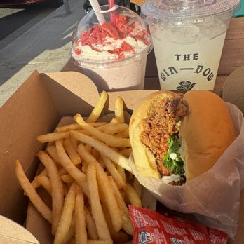 The Win-Dow Long Beach - Chicke FRIED CHICKEN SANDWICH FRIES LEMONADE Shake - Burgers Near Me - Long Beach, California The Win-Dow Long Beach - Chicke FRIED CHICKEN SANDWICH FRIES LEMONADE Shake - Burgers Near Me - Long Beach, California