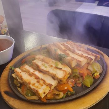 Taco Maya - The chicken fajitas - Mexican Near Me - Chicago, Illinois Taco Maya - The chicken fajitas - Mexican Near Me - Chicago, Illinois