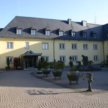 Hotel Jakobsberg - Eingang/Entrance - Hotels Near Me - Boppard, RP